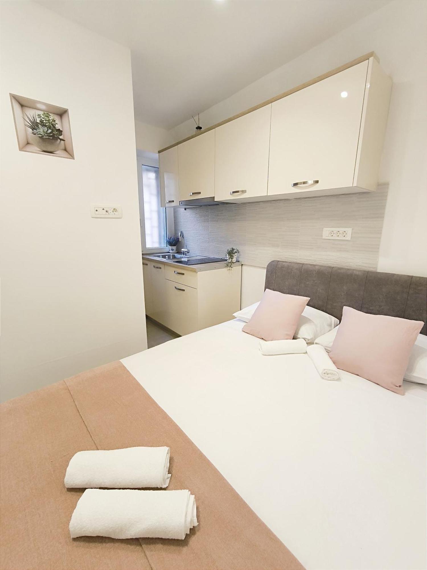 Central Apartment & Room Niko Σπλιτ Εξωτερικό φωτογραφία